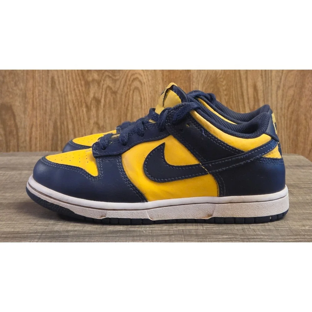 Nike classic low